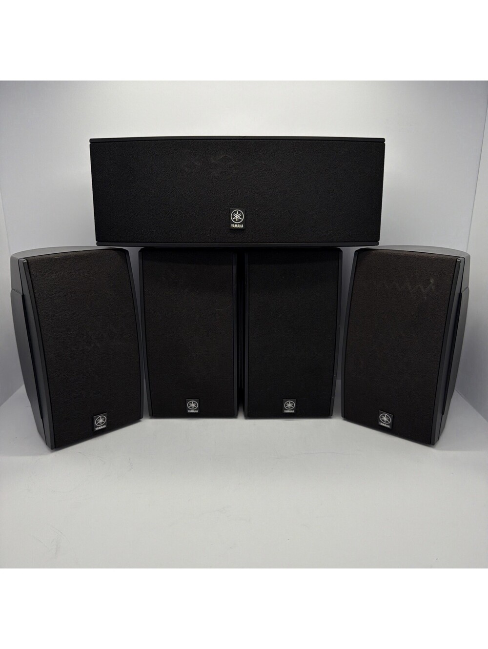 Yamaha Surround Sound Speakers NS-AP1405BLS NS-AP1405BLC Lot of 5